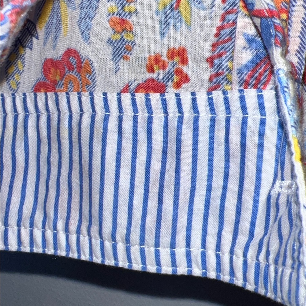 J. McLaughlin Button down wallflower stripe blouse size Medium - Picture 4 of 7